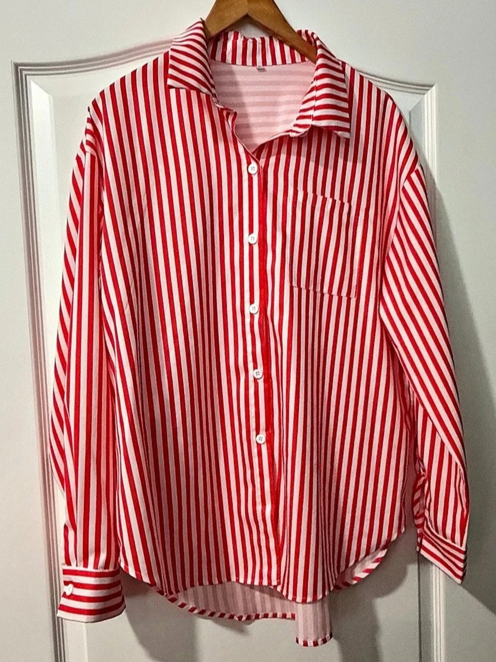 SHEIN Striped Button Down Shirt in Red & White Size Large Like New